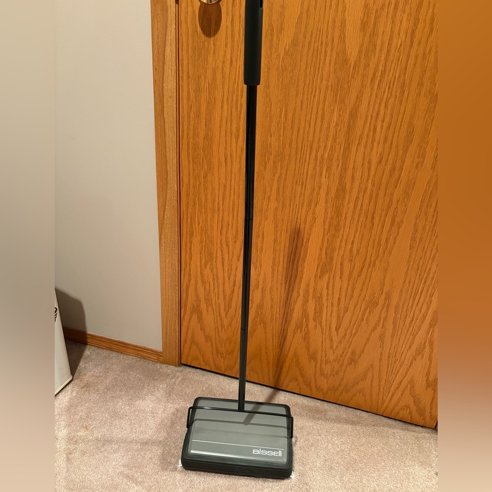 Bissell Manual Sweeper